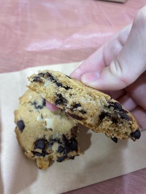   at Bottle Lounge 보틀팩토리 in Seoul