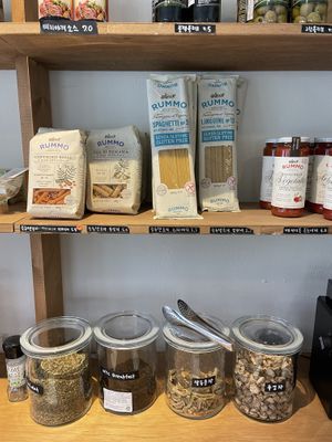   at Bottle Lounge 보틀팩토리 in Seoul