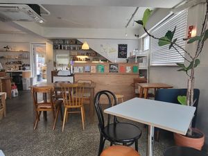  at Bottle Lounge 보틀팩토리 in Seoul