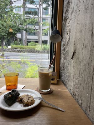 Cute place   at Bottle Lounge 보틀팩토리 in Seoul