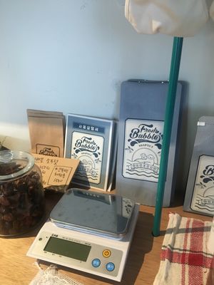 Sell zero waste things at Bottle Lounge 보틀팩토리 in Seoul