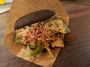 Pulled BBQ burger at Two Monkeys in Copenhagen