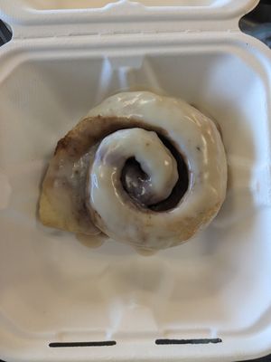 vegan cinnamon roll at Sweet & Earthy in Raynham