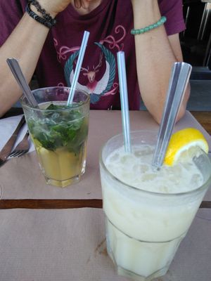 Cocktails maison at Psychédélice in Saint-julien-en-born