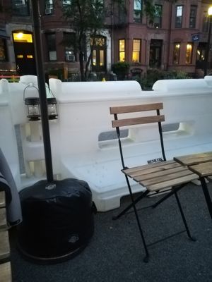 Outside seating at REDWHITE BONELESS RAMEN - Boston in Boston