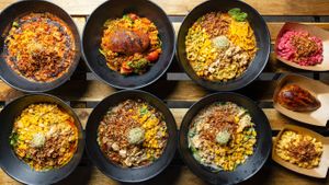 Ramens  at REDWHITE BONELESS RAMEN - Boston in Boston