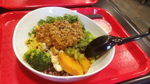 
1. MONK *G (humble bowl) USD10.95
Miso Curry - Broccoli, Tofu, Corn, Yam potatoes, Green peppers, Edamame, Kale, Arugula, Spinach, Monk curry sauce at REDWHITE BONELESS RAMEN - Boston in Boston