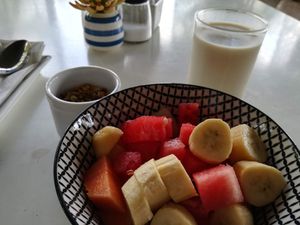 Fruit, granola, soymilk at Yam Yam in Langkawi