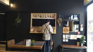 Cozy and comfortable at Makarimo Curry in Kyoto