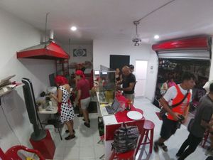 Nice fritxs  place!!! Lovely  at Fritxs in Playa Del Carmen