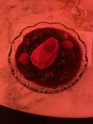 Dessert   at Baka d'busk in Copenhagen