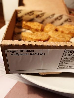 Vegan faux chicken dippers. Very nice 🌱 at Papa John's in Chatham