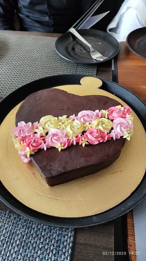 Chocolate cake at Loving Hut - Vegan Paradise in Gurgaon