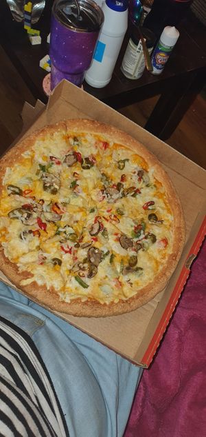 Vegan pizza 🍕 at Papa John's in Maidstone