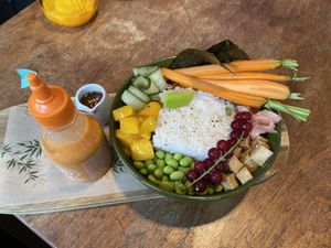 Poke bowl: tasty, but I didn't like the raw carrot and the abundant ginger at Bistro Calypso in Eindhoven