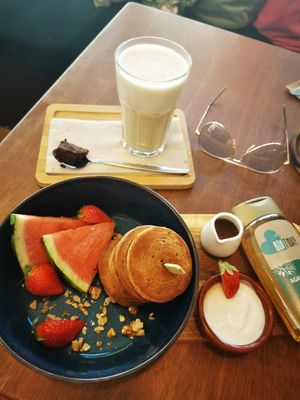 Pancakes. Verry good. But not enough... I would have eaten double 😂😎 at Bistro Calypso in Eindhoven