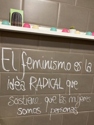 Toilets at Suro Gastrobar in Valencia