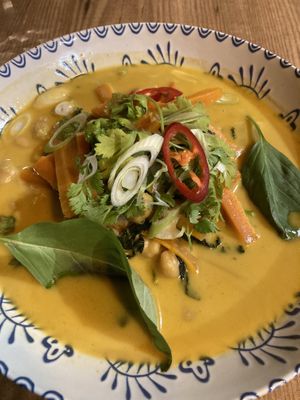 Vegan curry with chickpeas  at Suro Gastrobar in Valencia
