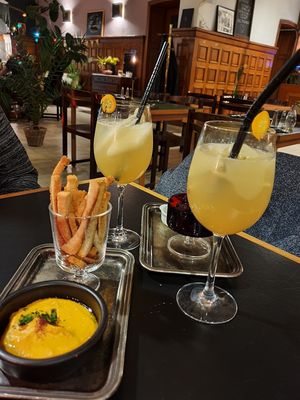 lemonade drinks  at Madonna in Ghent