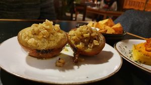 onion filled with oat at Madonna in Ghent