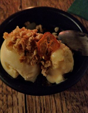 Homemade vegan pear ice cream with oats at Madonna in Ghent