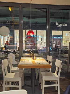 Gastraum at Mama Trattoria in Cologne