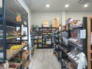 Fresh fruit + veg, zero-waste refill such as oats and legumes at I Love Bio in Malaga