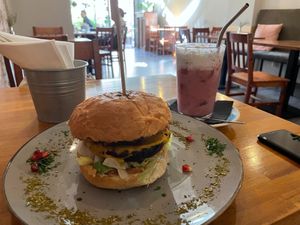 Bling bling burger at Falla in Bydgoszcz