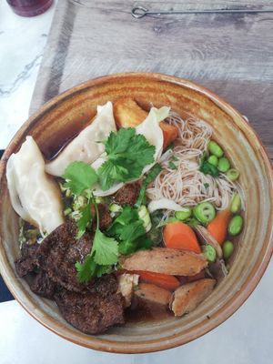 Joyful Taiwan noodle soup at Liu Lin in Brussels