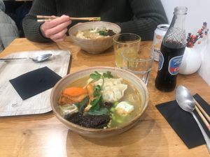 "Heart-warming" Noodle Soup at Liu Lin in Brussels