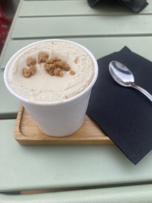 Specoloos ice cream  at Liu Lin in Brussels