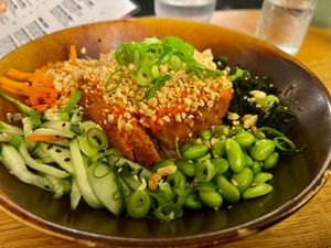 Taipei Salad Bowl at Liu Lin in Brussels