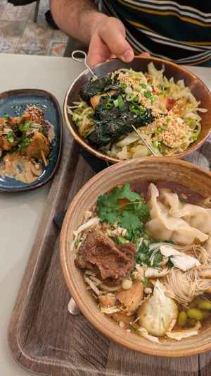 Taiwanese soup, skewers Bowl at Liu Lin in Brussels