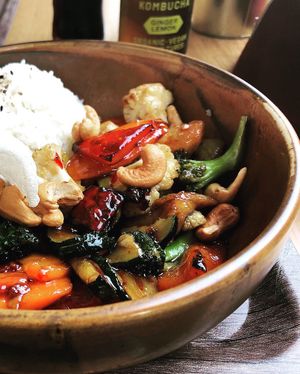 Rice with vegetables and cashews at Liu Lin in Brussels