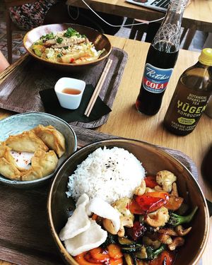 Food and drinks  at Liu Lin in Brussels