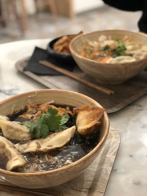 chinese herbal noodle soup at Liu Lin in Brussels