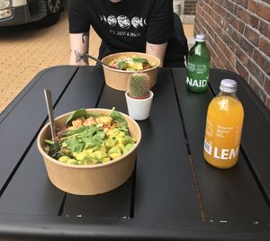 Lemonaid and two bowls 🥗 at Rå Bowls & Juices in Groningen