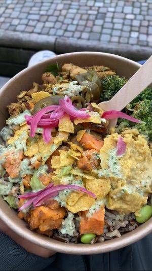 Delicious bowl I created myself at Rå Bowls & Juices in Groningen