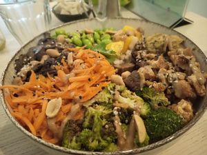 Big portion at Rå Bowls & Juices in Groningen