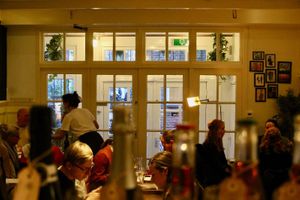  at Wijnbar Goeswijn in Leiden