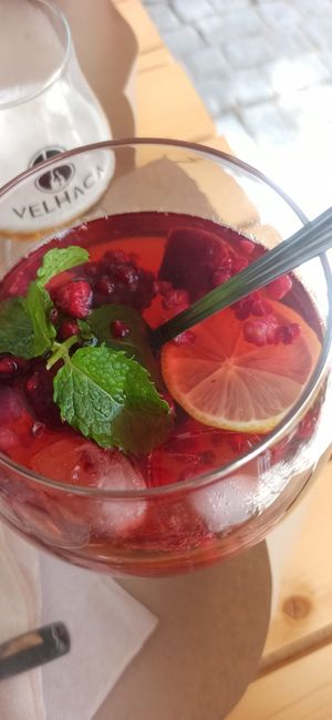 Sangría de frutos rojos sin alcohol at Hokkaido in Portalegre