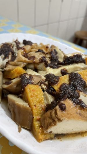   at Shèng Lín SùShí in Kaohsiung