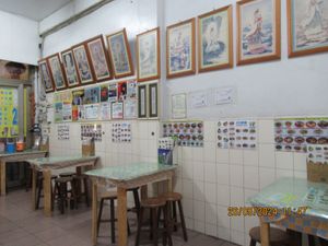 The inside at Shèng Lín SùShí in Kaohsiung