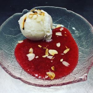 Asparagus Icecream at Frank's Live in Willich