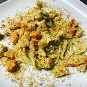 Pasta , Pumpkin & Cashew 👨‍🍳🌱🤤 at Frank's Live in Willich