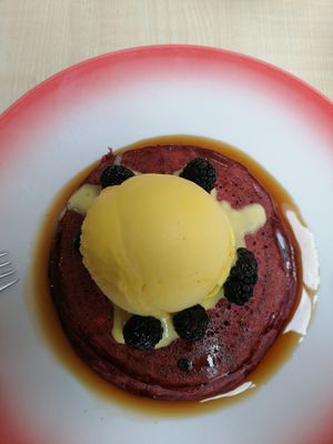 "Vegan Ice Ice Baby" at Moak Pancakes - West in Amsterdam