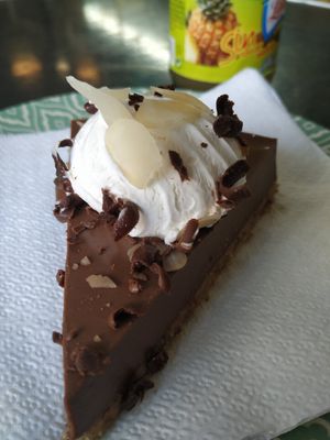 Tarta vegana chocolate y nata at Panaderia Los Abuelos in Fuerteventura