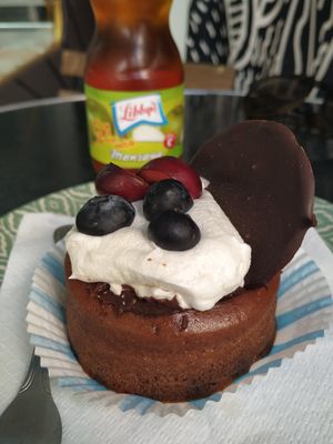 Vegan breakfast at Panaderia Los Abuelos in Fuerteventura