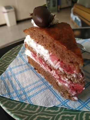 Tarta vegana at Panaderia Los Abuelos in Fuerteventura