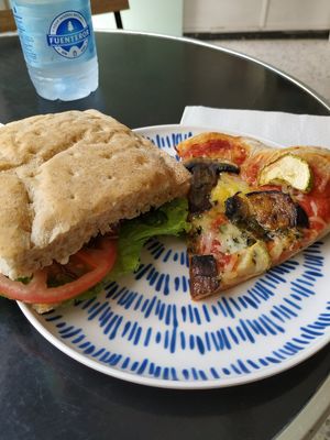 My vegan lunch at Panaderia Los Abuelos in Fuerteventura